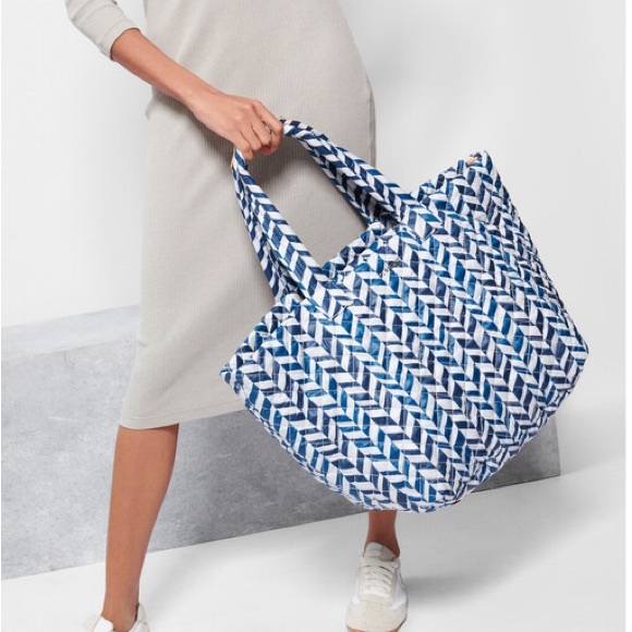 MZ Wallace Handbags - 🎉FRIDAY SALE🎉MZ Wallace Chevron Metro Tote Deluxe